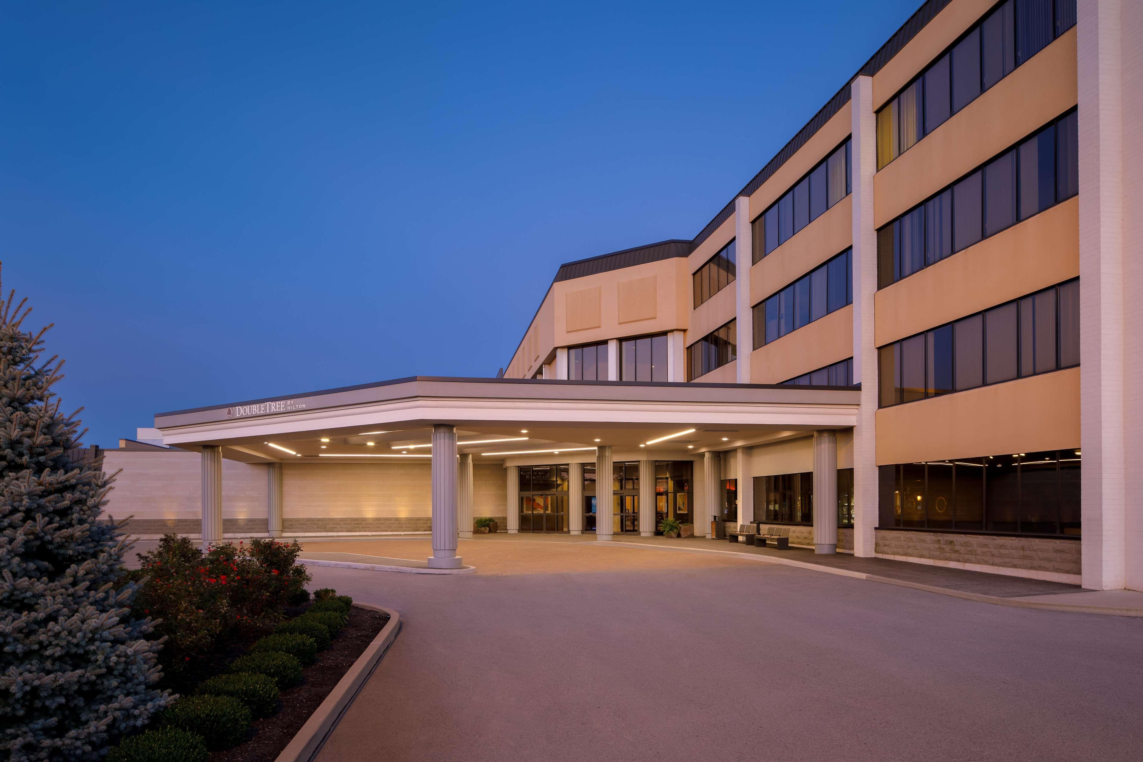 Doubletree By Hilton Pittsburgh - Cranberry Hotel Cranberry Township Exterior photo